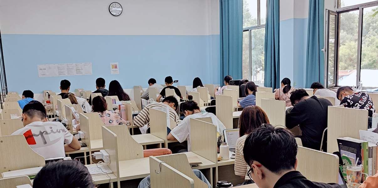 枣庄考研寄宿学校-学习氛围